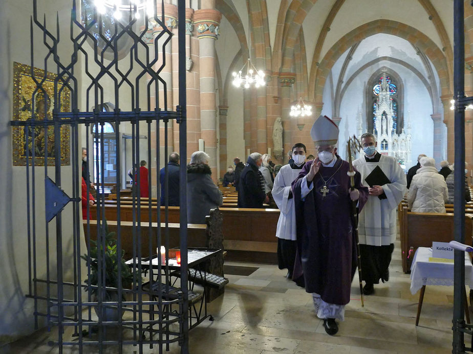 Beauftragung zu Lektorat und Akolythat in St. Marien, Volkmarsen (Foto: Karl-Franz Thiede)